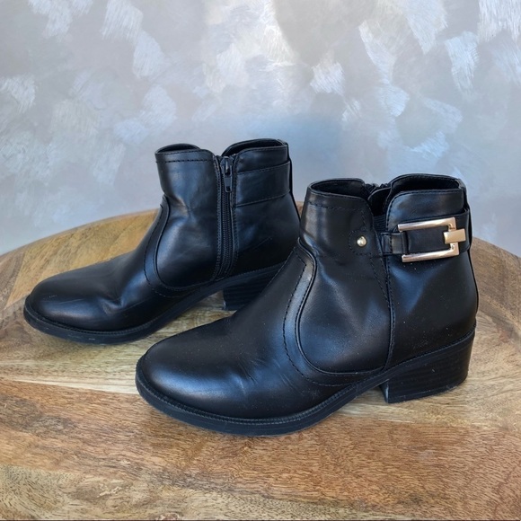 toetos ankle booties | color black | size 5 - Picture 1 of 7